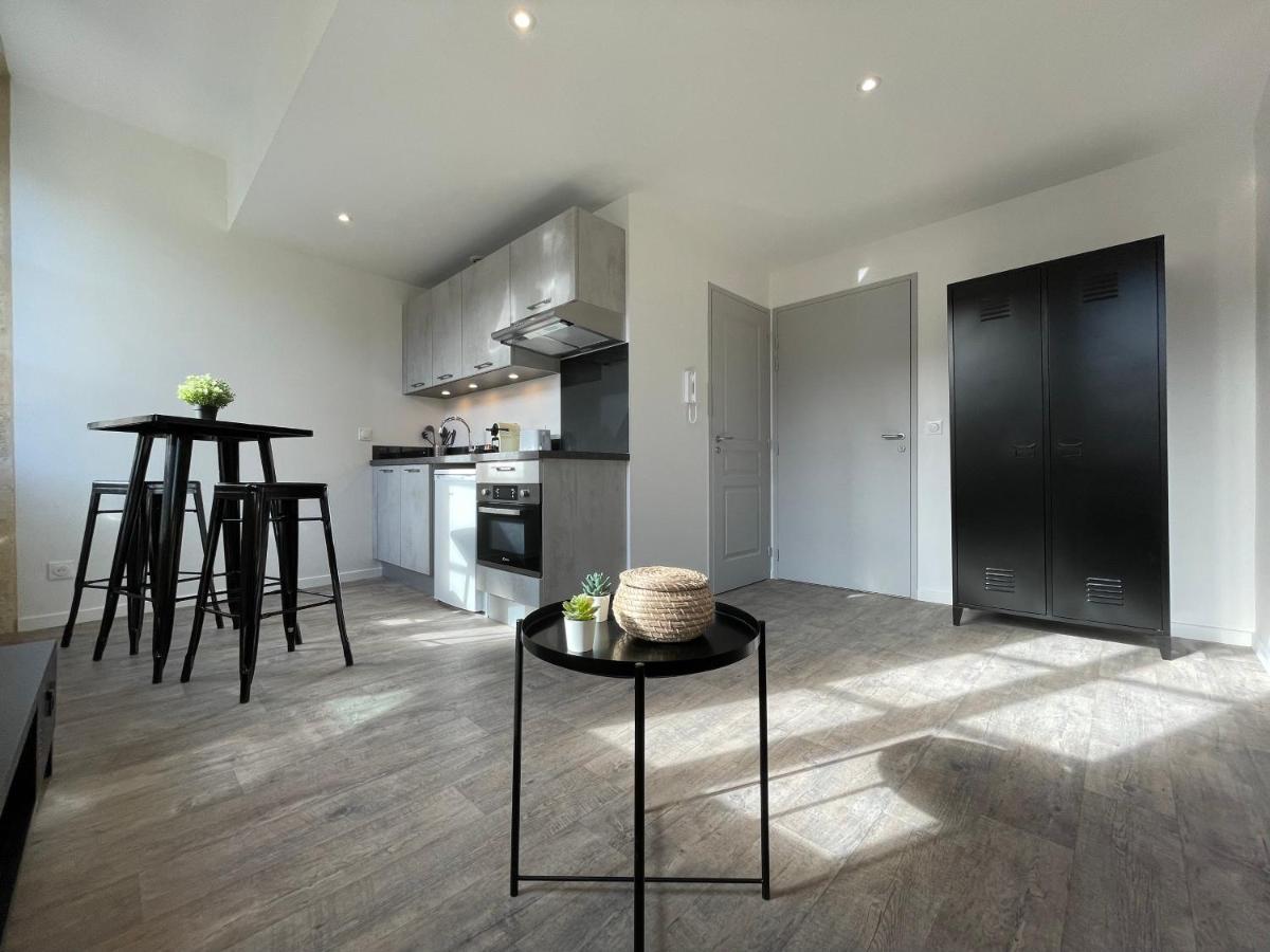 Magnifique Appartement Pour 2 Avec Climatisation Et Belle Pierre Bordelaise Bordeaux Luaran gambar